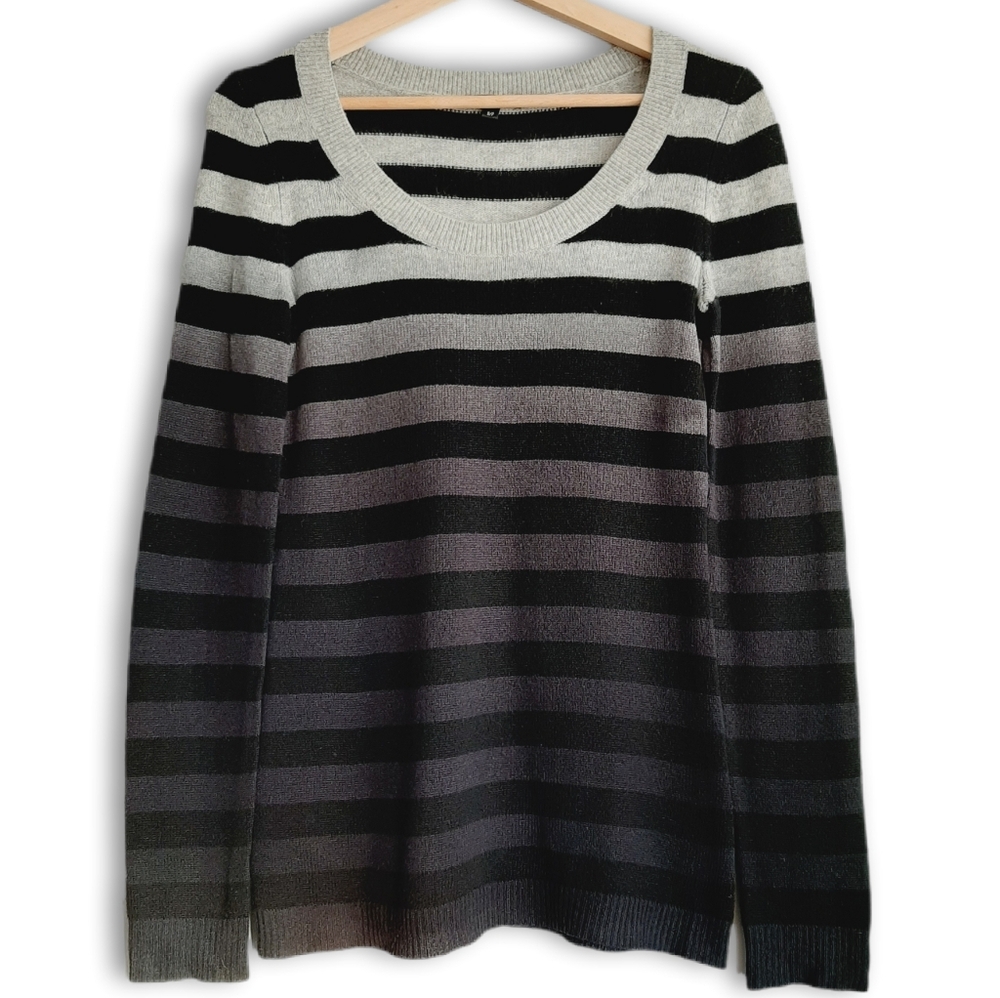THEORY Demonte Lofty Cashmere Sweater Scoop Neck Striped Black & Gray Ombre Sz S